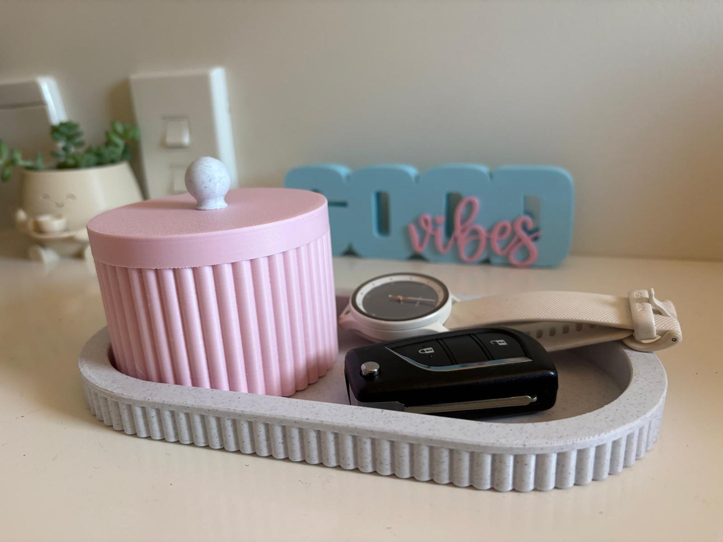 Scalloped Catch-All Tray & Storage Bowl Set